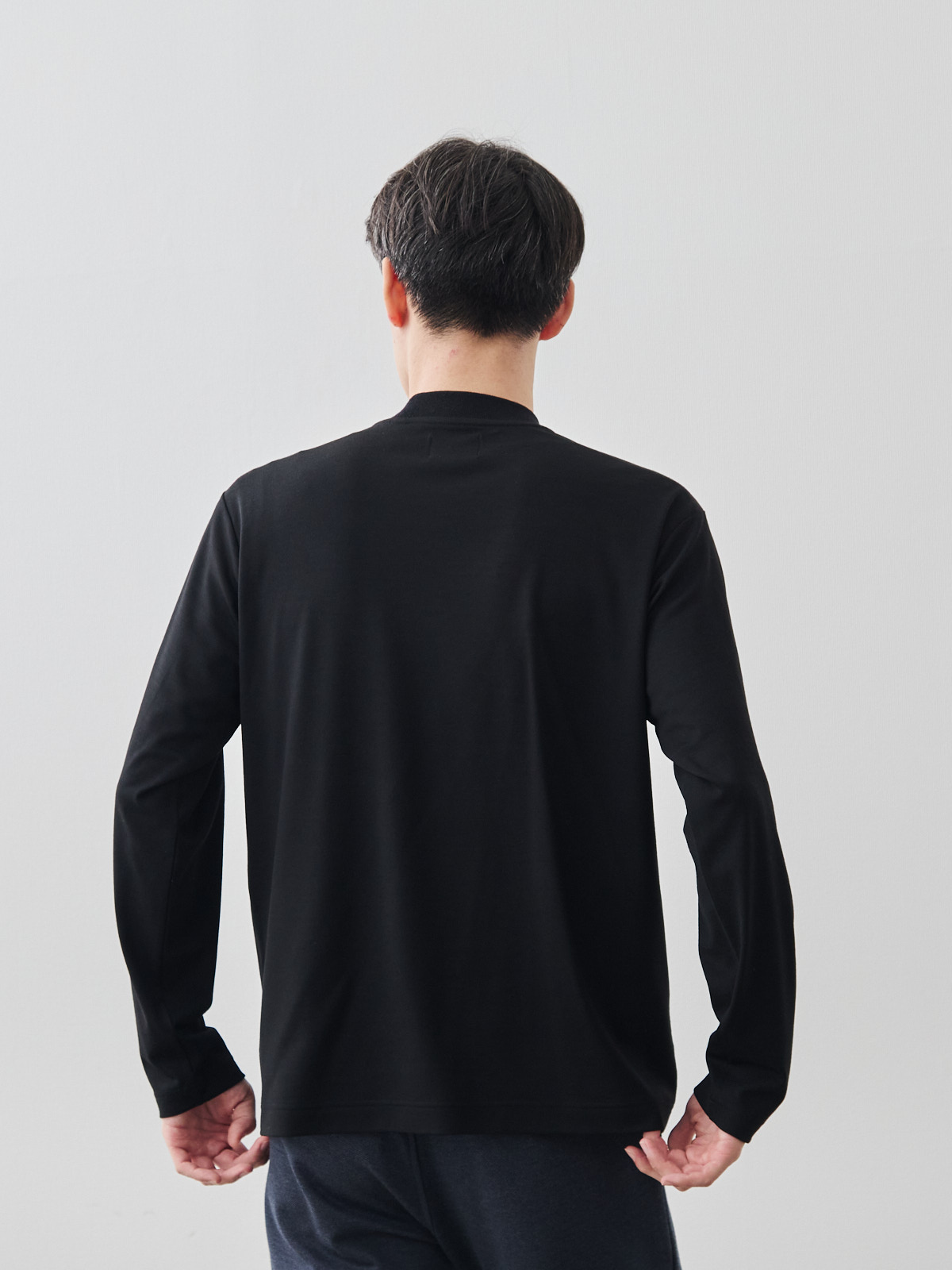 モデル 181cm 71kg サイズ L