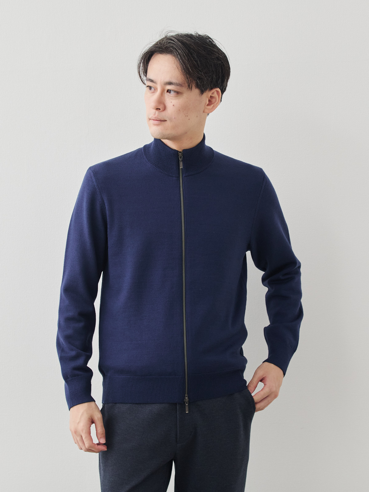 モデル 181cm 71kg サイズ L