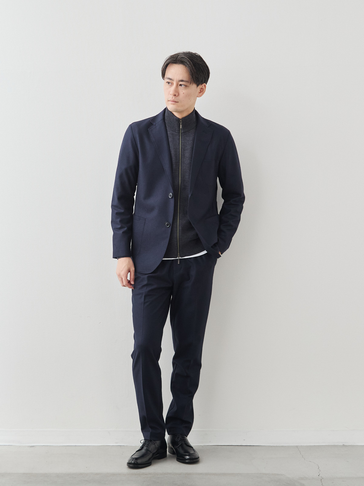 モデル 181cm 71kg サイズ L