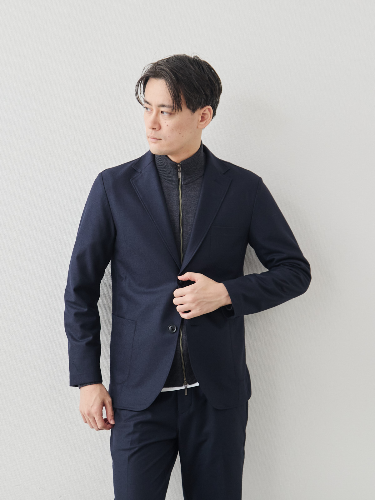 モデル 181cm 71kg サイズ L