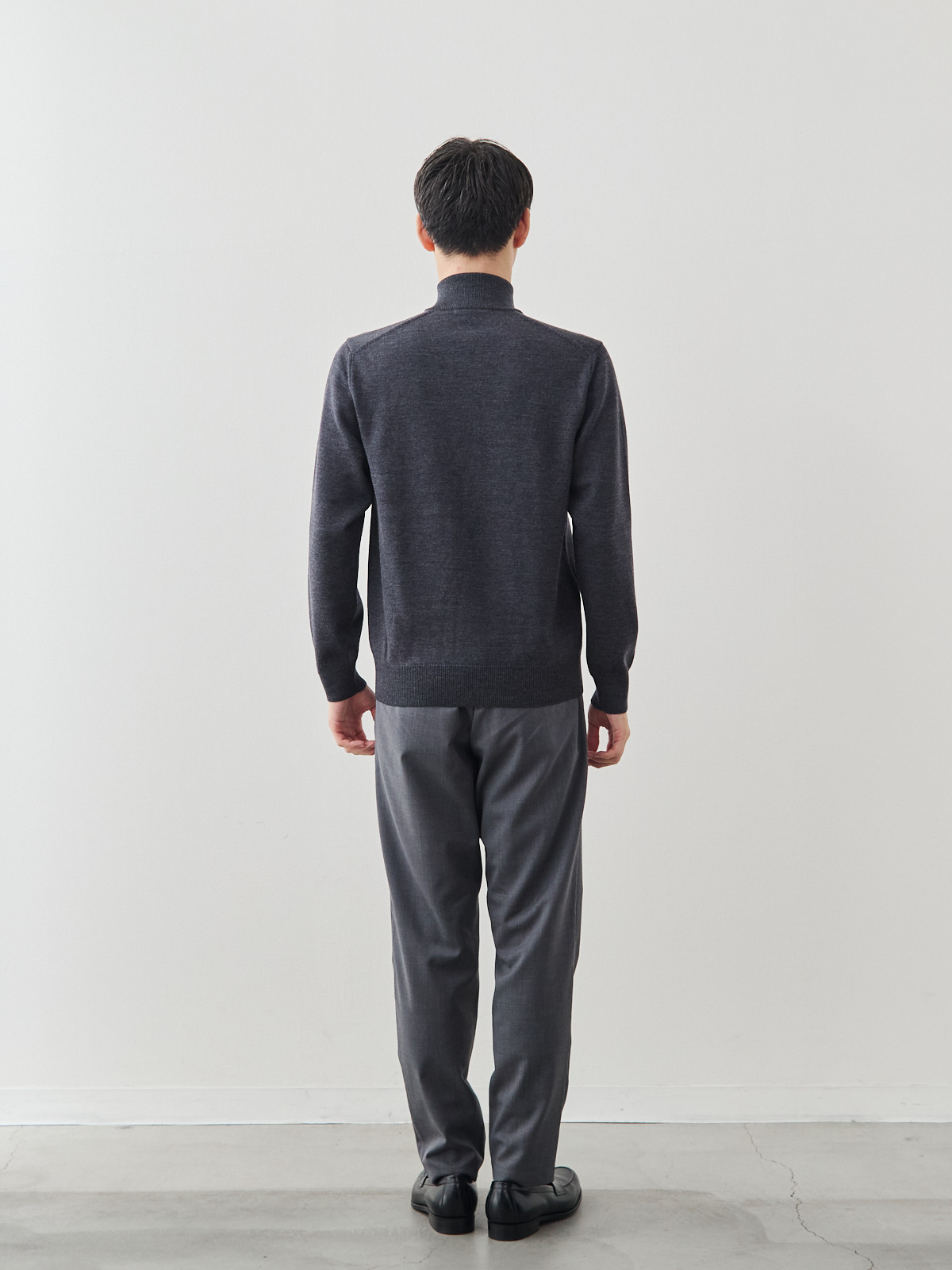 モデル 181cm 71kg サイズ L