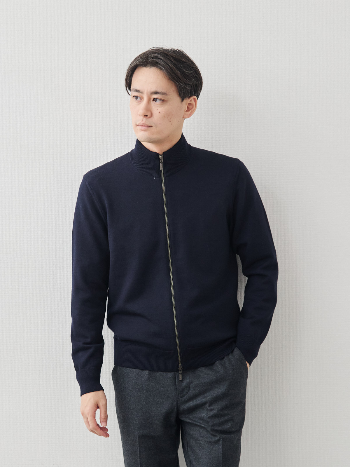 モデル 181cm 71kg サイズ L