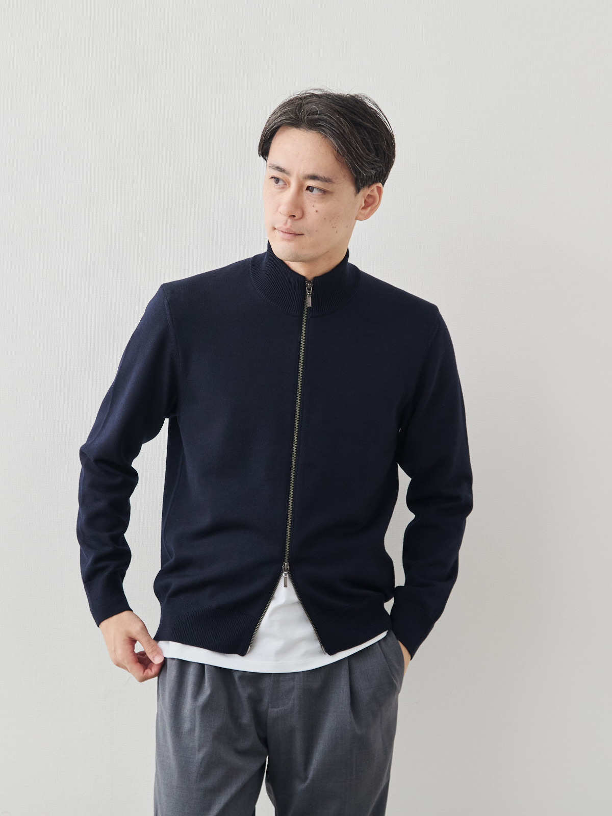 モデル 181cm 71kg サイズ L