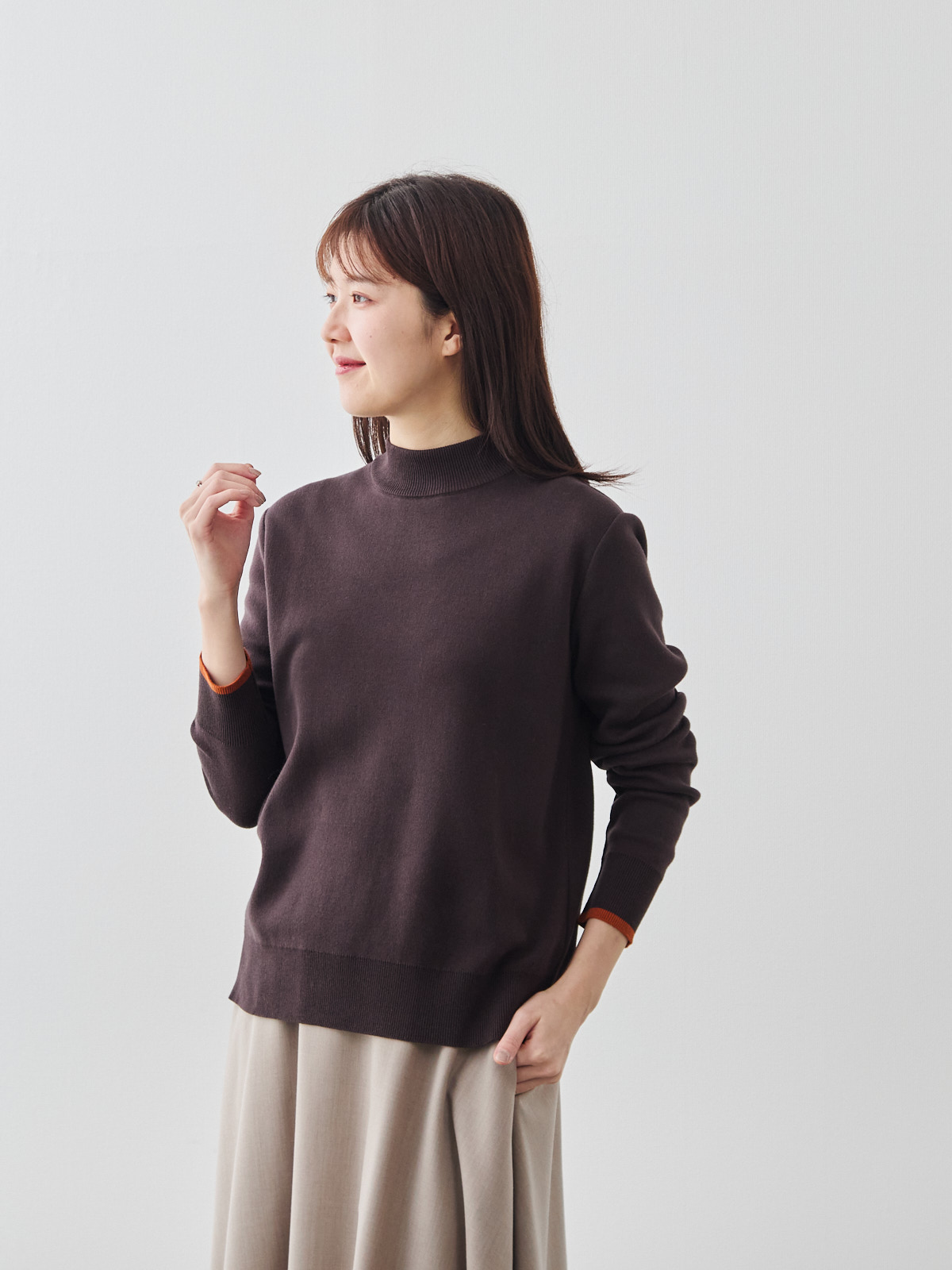 スムースリッチ 洗えるモックネックニット/ブラウン