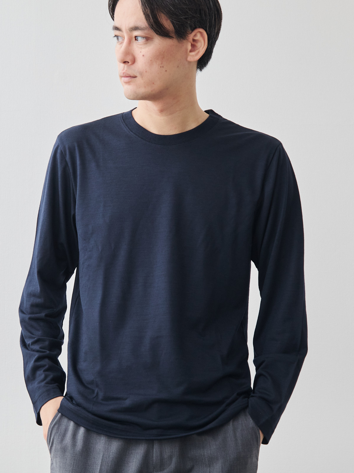 モデル 181cm 71kg サイズ L