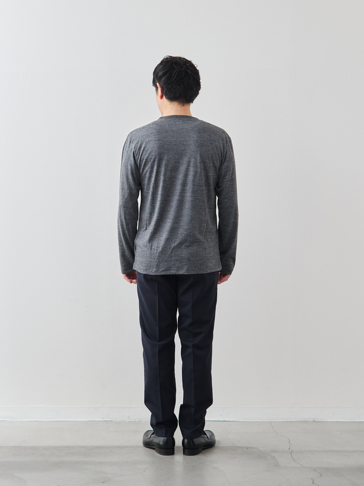 モデル 171cm 70kg サイズ L