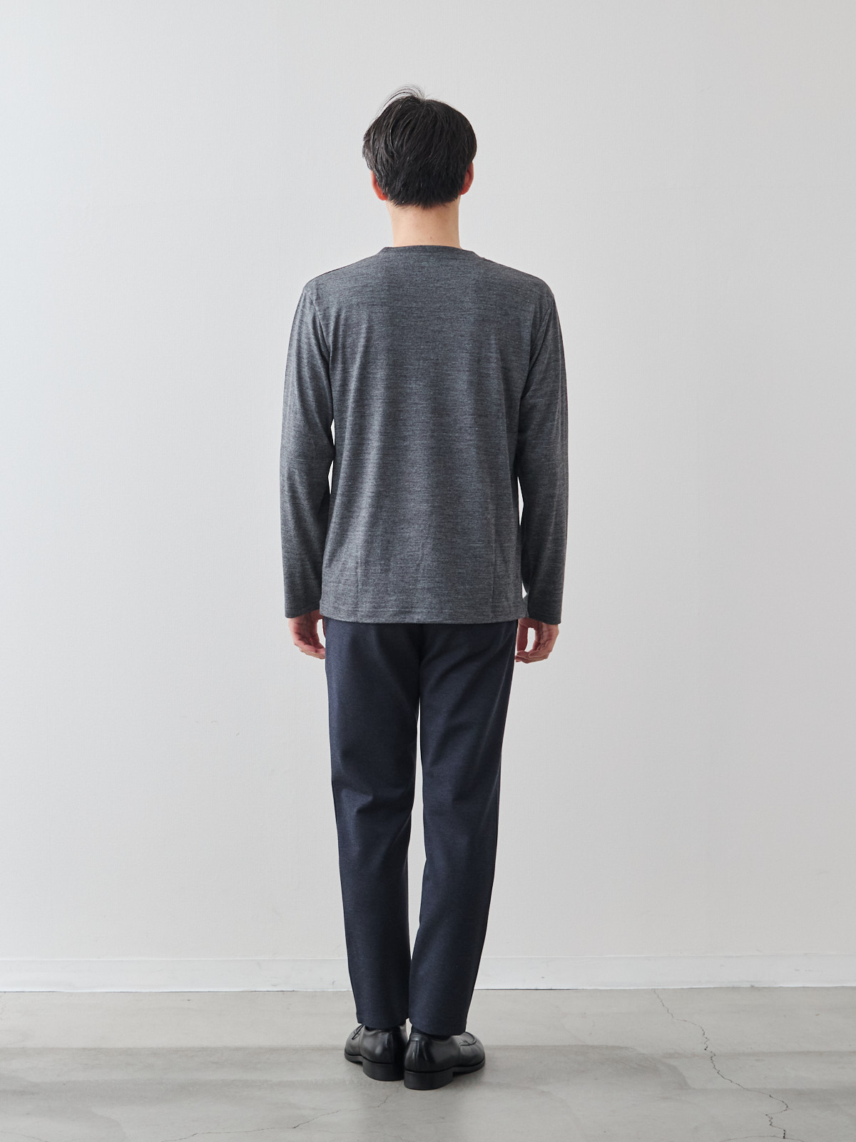 モデル 181cm 71kg サイズ L