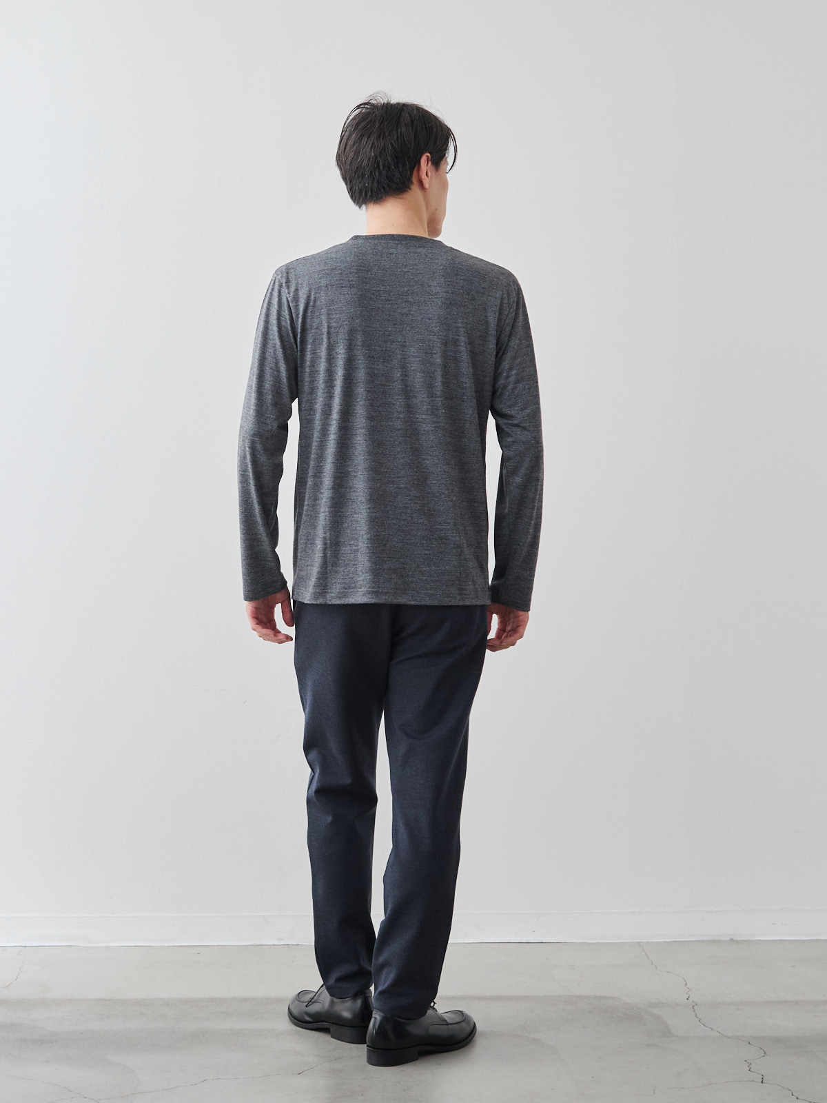 モデル 181cm 71kg サイズ L