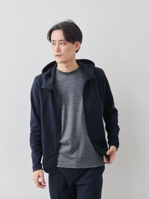 モデル 181cm 71kg サイズ L