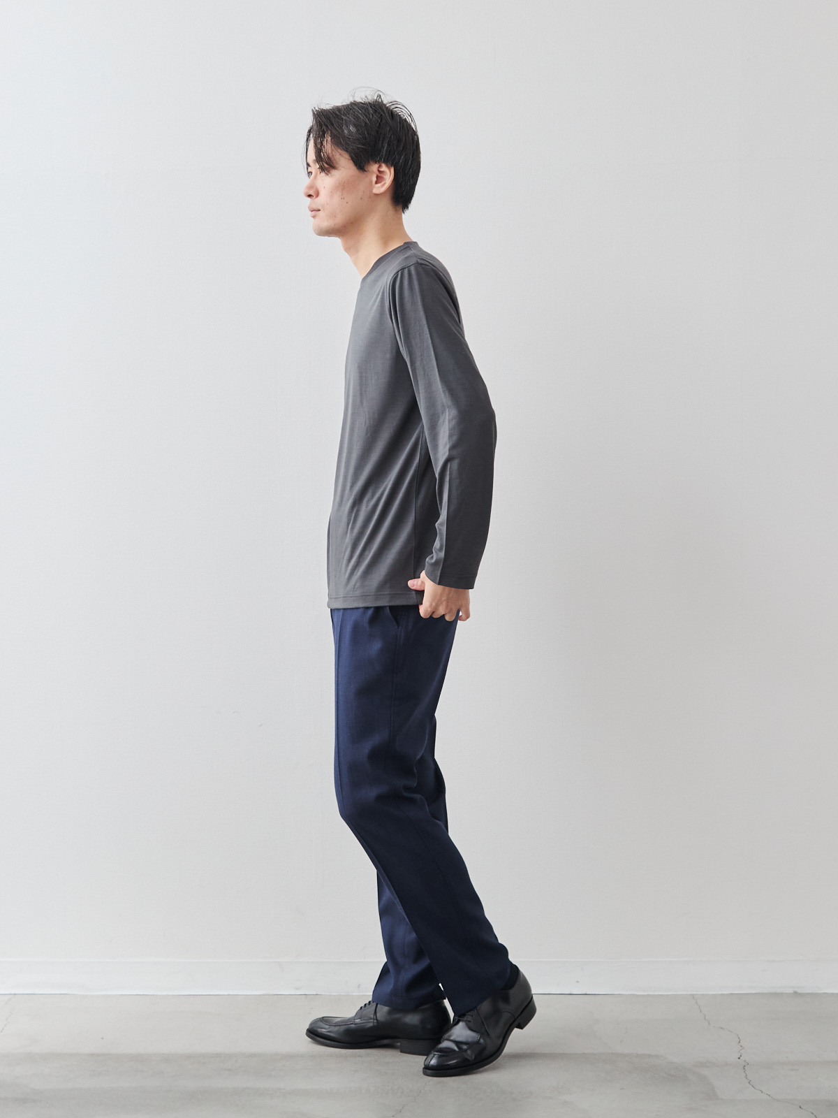 モデル 181cm 71kg サイズ L