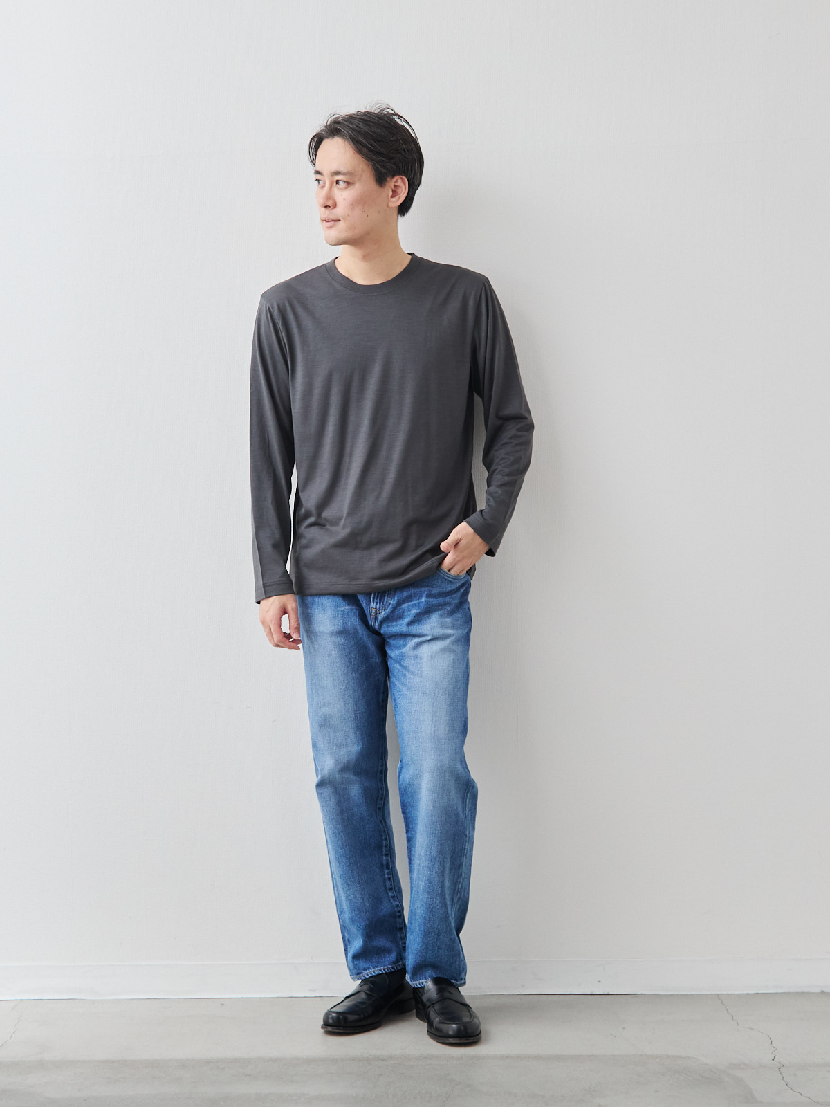 モデル 181cm 71kg サイズ L