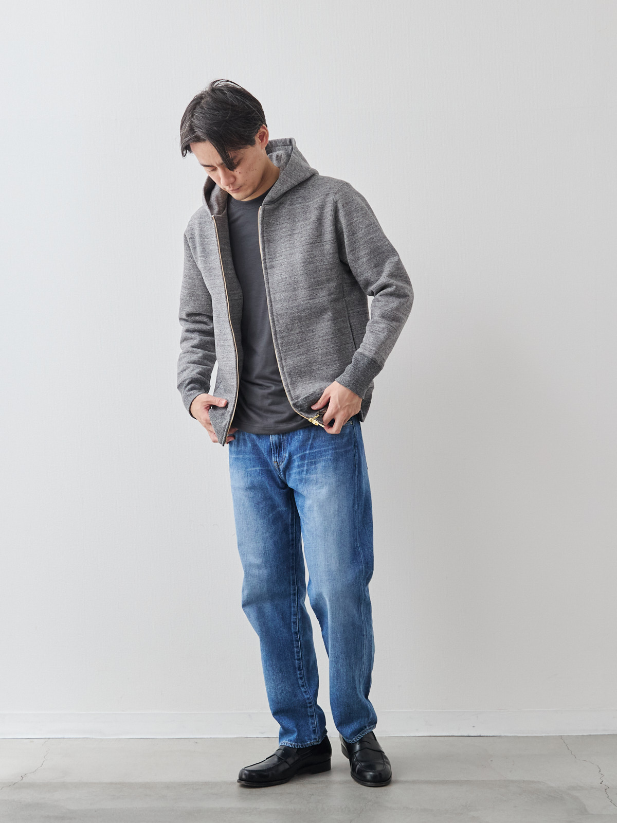 モデル 181cm 71kg サイズ L