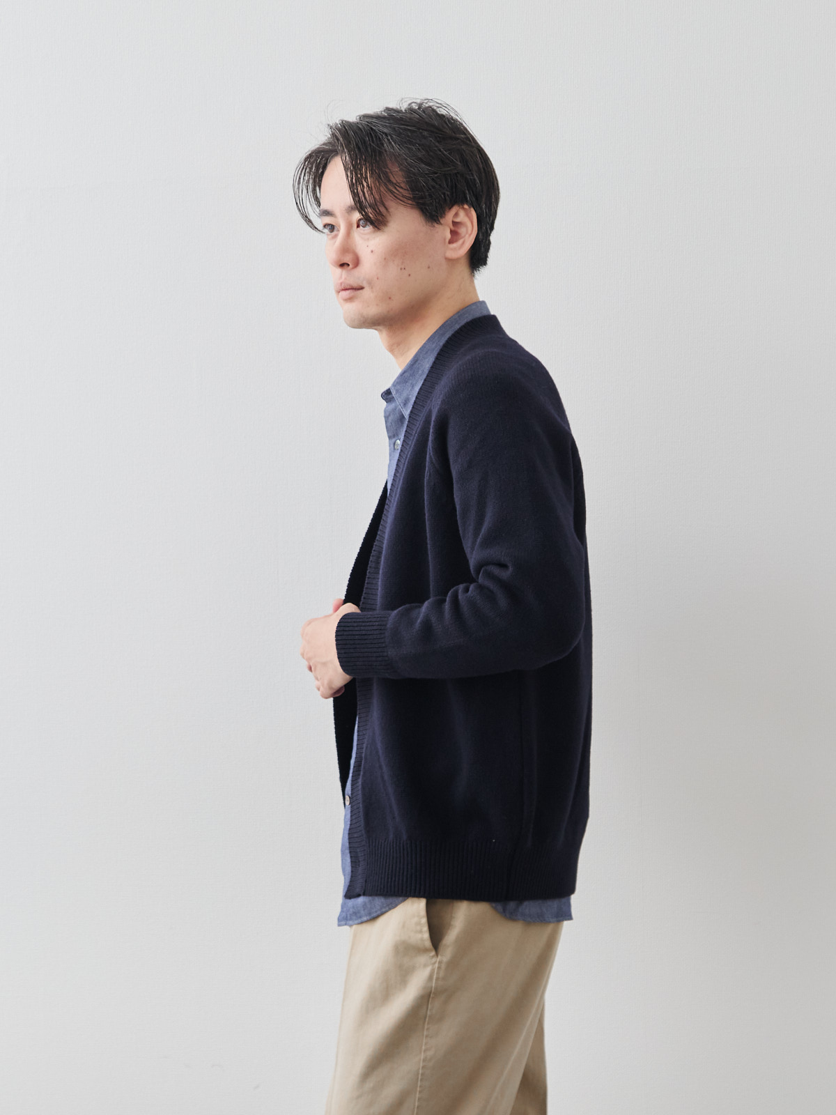 カシミヤブレンド Premium ローゲージ・カーディガン/ネイビー モデル 181cm 71kg サイズ L