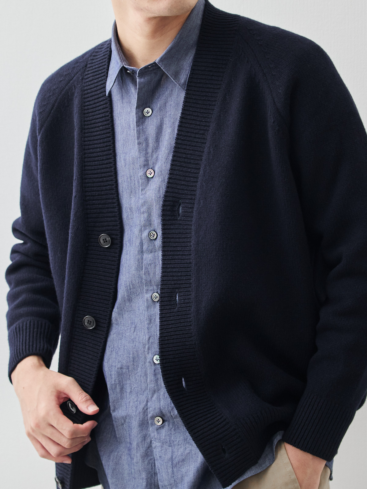 カシミヤブレンド Premium ローゲージ・カーディガン/ネイビー