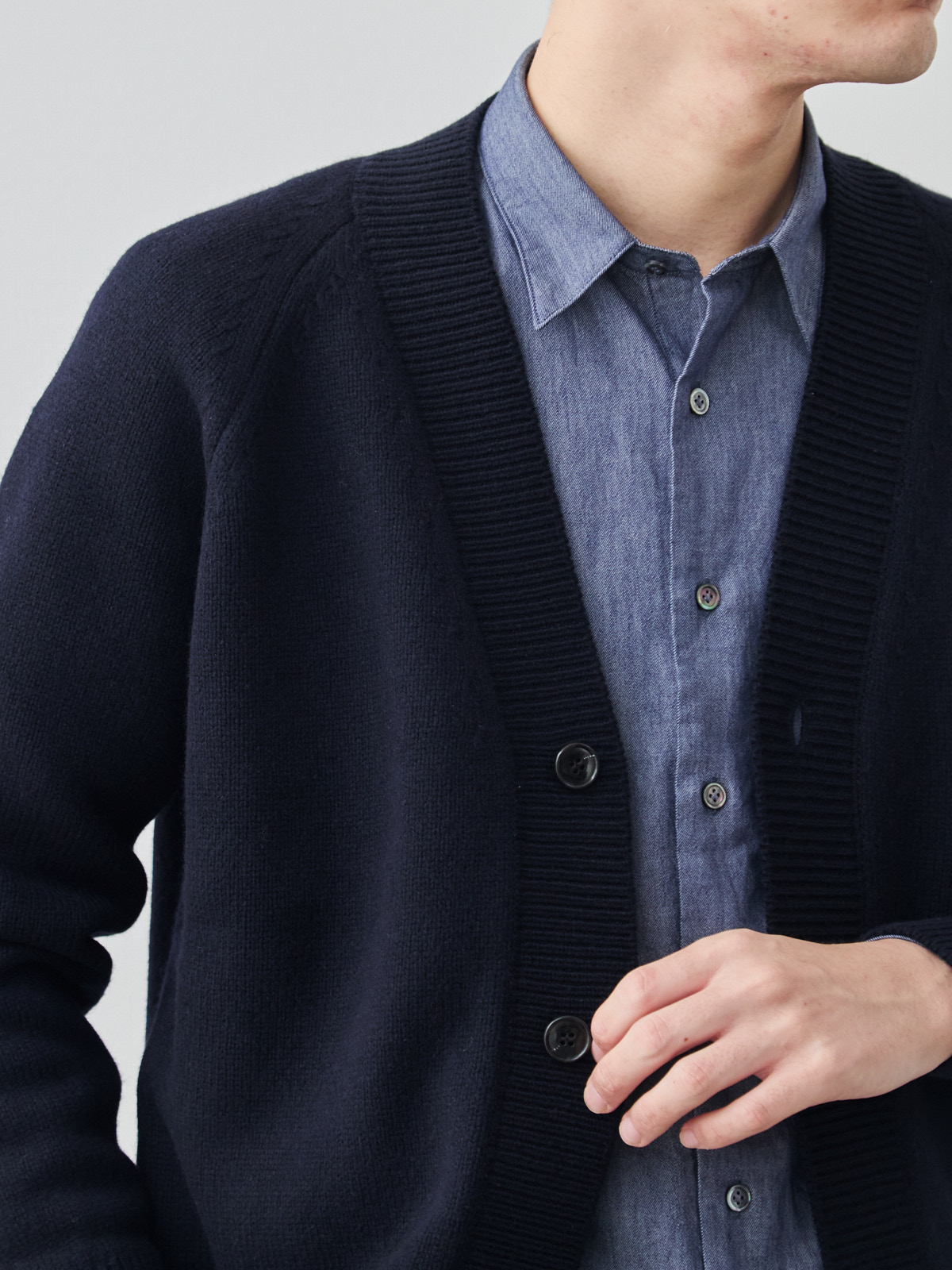 カシミヤブレンド Premium ローゲージ・カーディガン/ネイビー