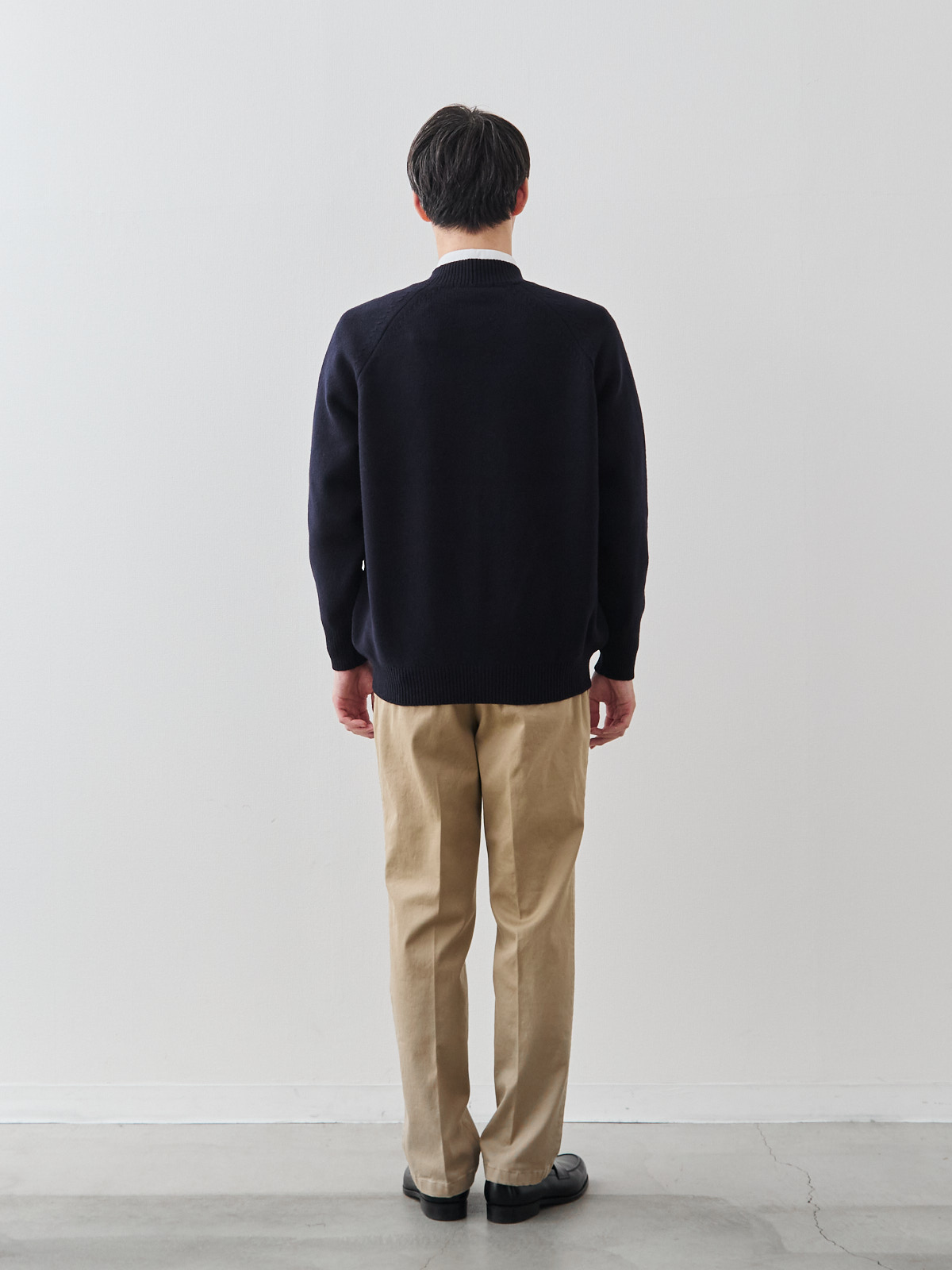 カシミヤブレンド Premium ローゲージ・カーディガン/ネイビー モデル 181cm 71kg サイズ LL