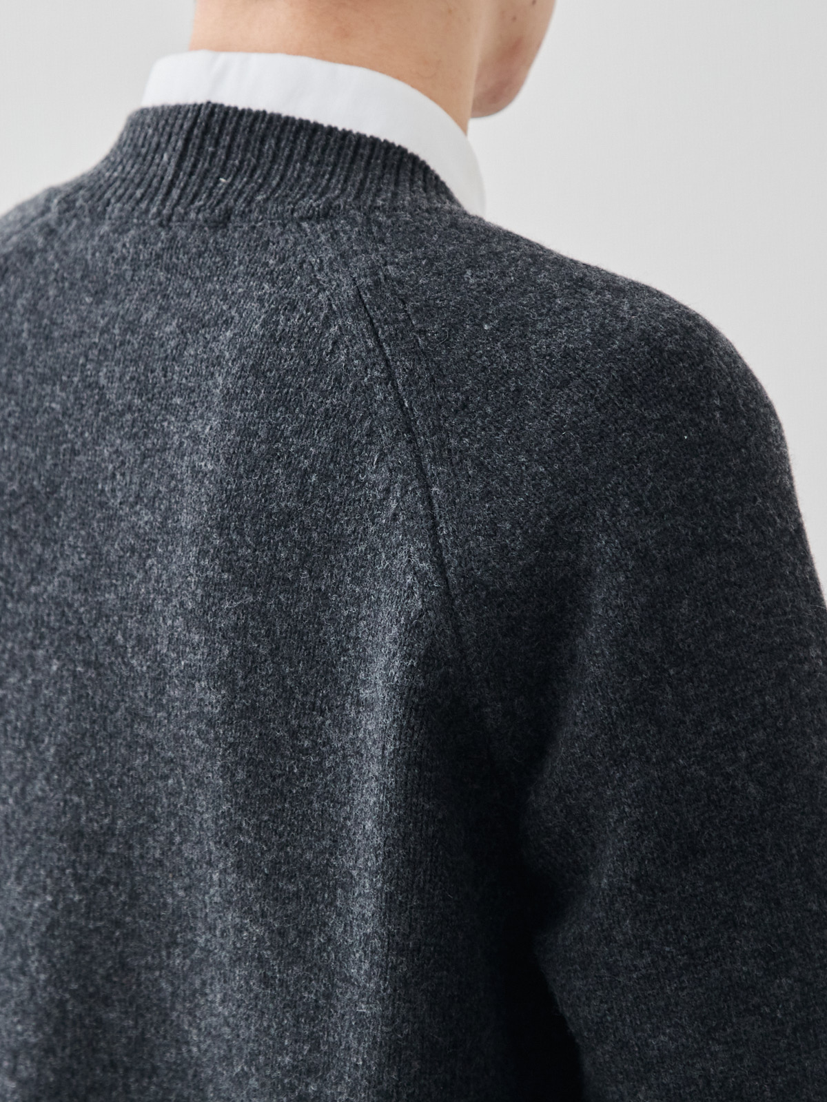 カシミヤブレンド Premium ローゲージ・カーディガン/チャコールグレー