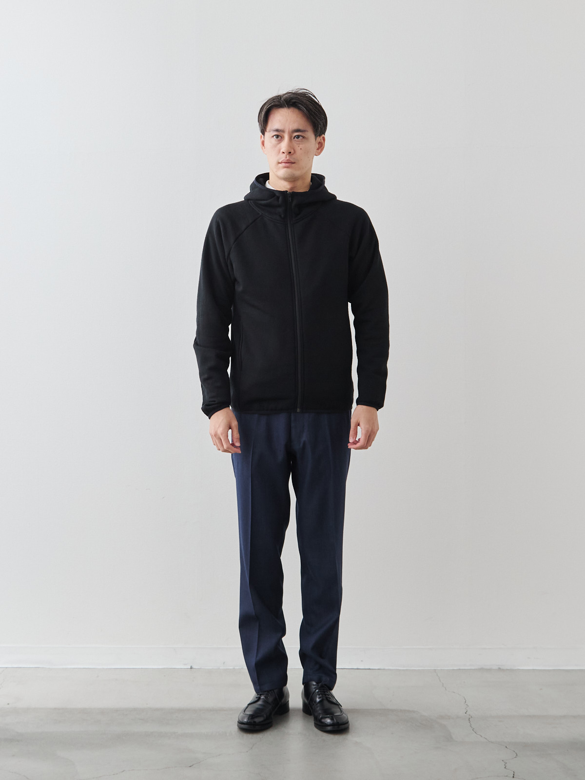 モデル 181cm 71kg サイズ L