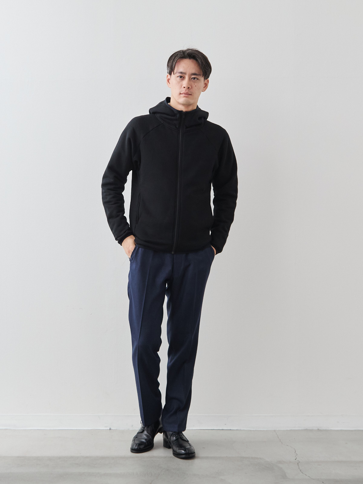 モデル 181cm 71kg サイズ L