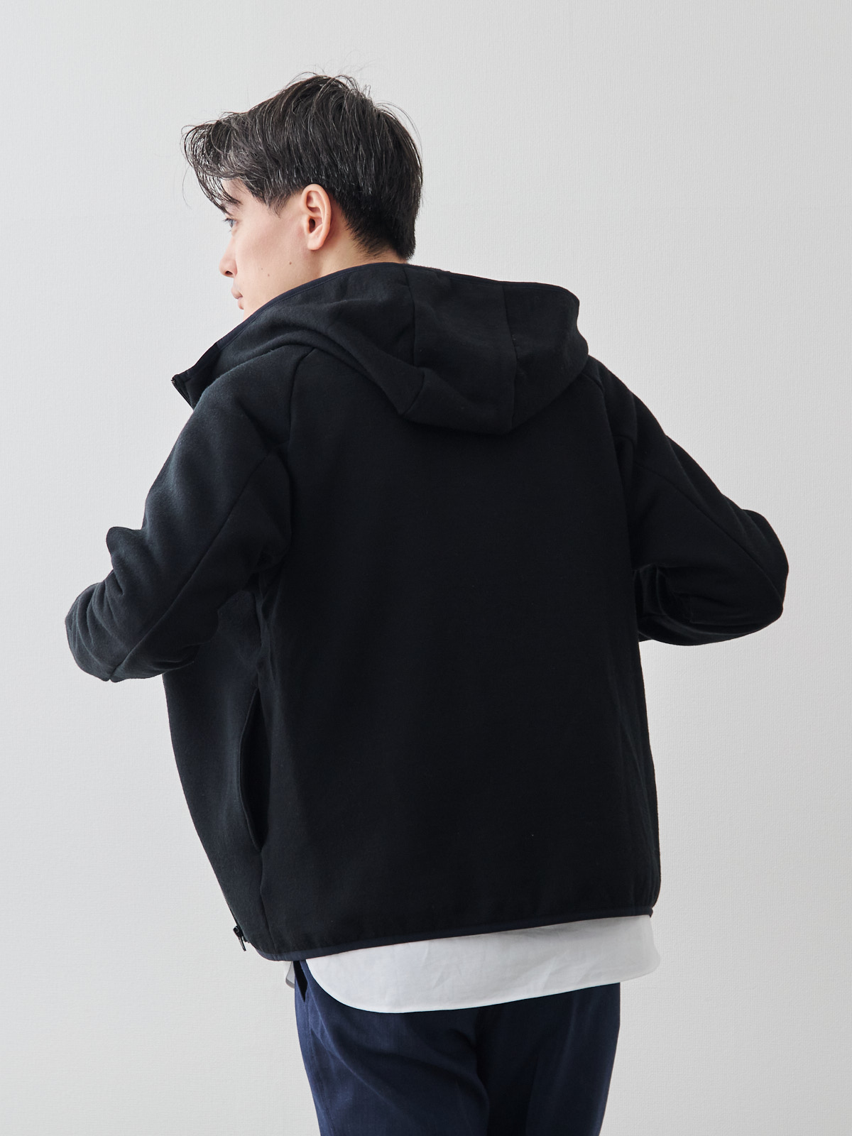 モデル 181cm 71kg サイズ L