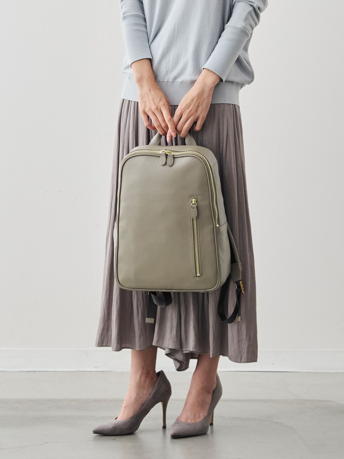 オリーブレザー・クラフトマンリュック/グレージュ