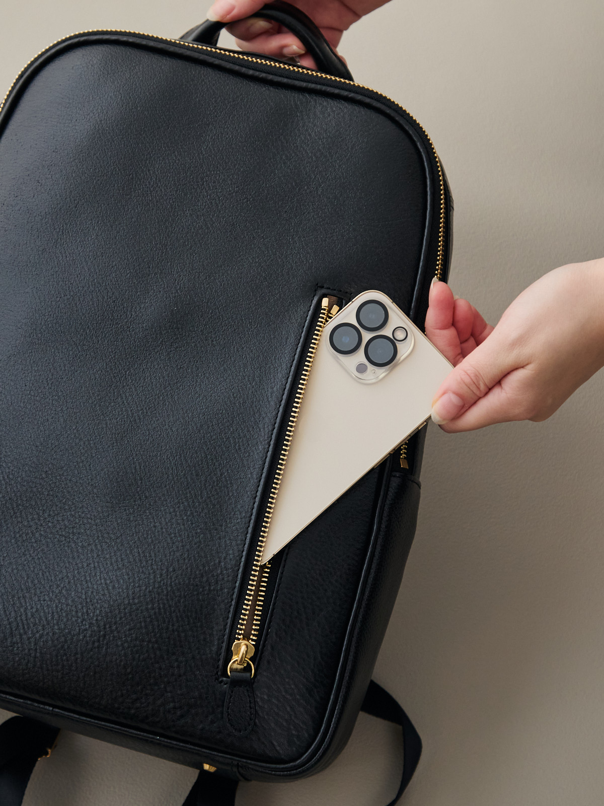 オリーブレザー・クラフトマンリュック/グレージュ