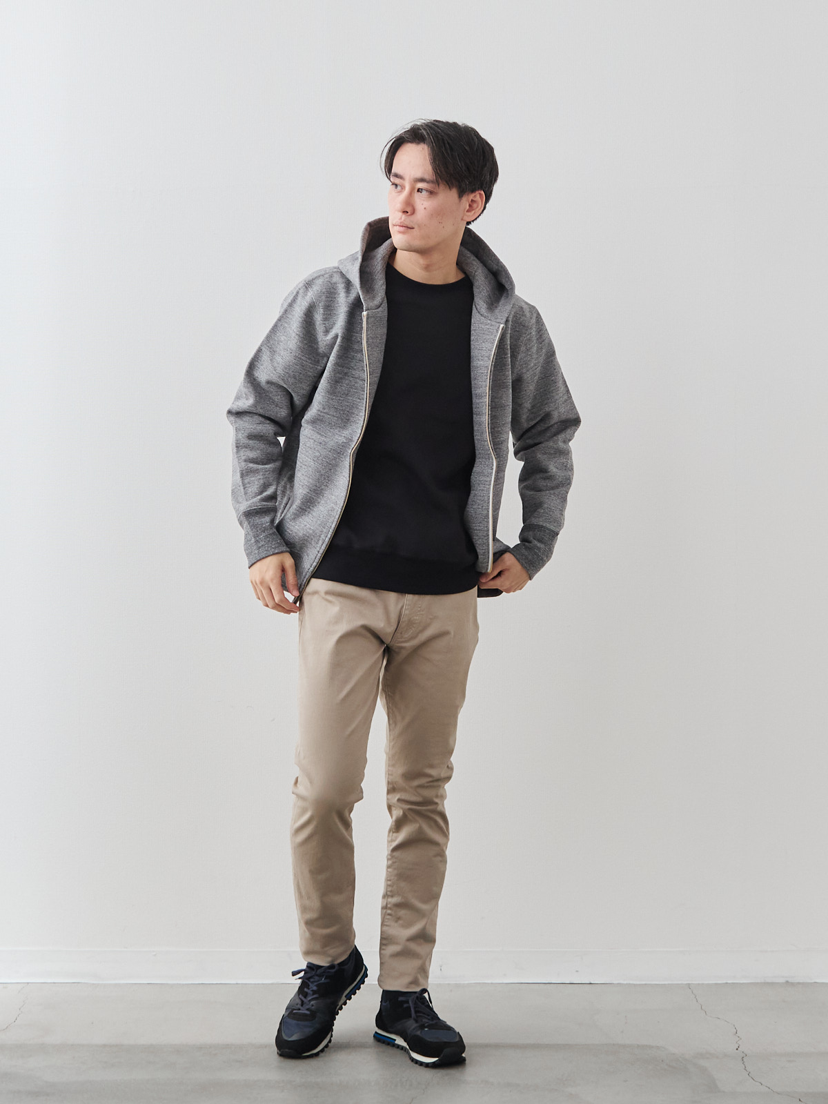 モデル 181cm 71kg サイズ L